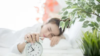 6 Aktivitas yang Bisa Merusak Produktivitas di pagi Hari, dari Main HP hingga Tidak Mandi (Freepik)
