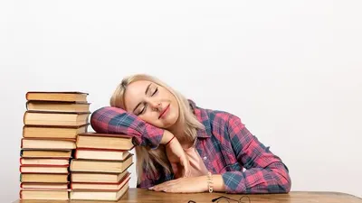 Tanda kamu orang cerdas tidak hanya dilihat dalam hal akademik. Kecerdasan seseorang itu bisa diwujudkan dalam berbagai bentuk.