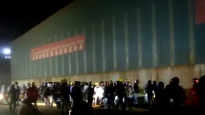 Suasana bentrokan di smelter PT GNI Kabupaten Morowali Utara.