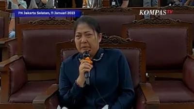 Bikin Hakim Penasaran! Begini Jawaban Putri Candrawathi Saat Ditanya Kenapa Ajak Kuat Maruf ke Lantai Tiga
