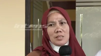 Ibu Norma Risma Akui Hamil Anak Rozy Zay Gara-gara Dihipnotis Uya Kuya? Cek Faktanya