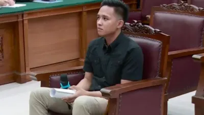 Terpopuler! CEK FAKTA: Jaksa dan Hakim Langsung Panik, Hotman Paris Datang untuk Bebaskan Bharada E