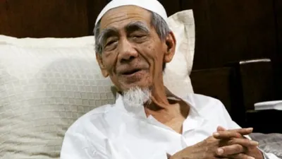 Sederhana Tapi Bermakna, Mbah Moen Ingatkan Lakukan Nasehat Berikut Ini agar Hidup Lebih Baik, Apa Saja?