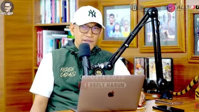 Refly Harun membuka secara terang soal utang piutang Anies Baswedan dan Sandiaga Uno, seharusnya dianggap lunas saat menang Pilkada.