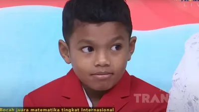 Mengenal Nono, Sang Bocah Jenius Asal NTT yang Juarai Matematika Kelas Dunia!