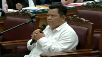 Sebelum Kejar Bawa Pisau, Kuat Maruf Sebut Brigadir J Aneh Saat Lakukan Hal Ini di Tangga