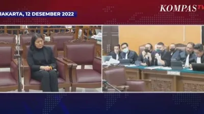 Jaksa menanyakan perihal pertanyaan lie detector yang diujikan kepada Putri Candrawathi soal hubungannya dengan Brigadir J.