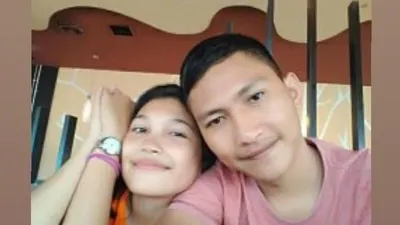 Vera Simanjuntak Dirangkul Adik Brigadir J, Ekspresinya Jadi Sorotan