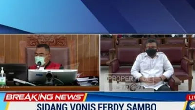 Hakim Wahyu Iman Santoso Terlihat Tidak Sehat Saat Sidang Pembacaan Vonis Terdakwa Ferdy Sambo.(Tangkap Layar YouTube Metro TV)
