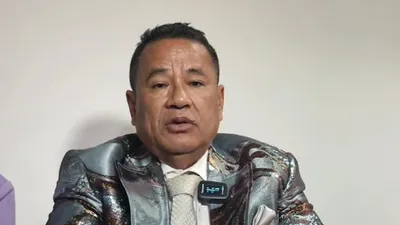 Pengacara Hotman Paris Hutapea buka suara soal kasus dugaan KDRT yang dialami oleh artis Venna Melinda usai diminta menjadi kuasa hukumnya.