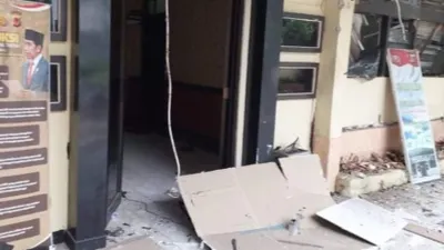 Ledakan Bom di Bandung Akibatkan Kantor Polsek Astana Anyar Rusak