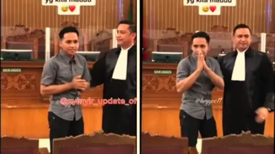 Para pendukung mendoakan Bharada E agar bisa bebas dari hukuman penjara atas kasus tersebut.