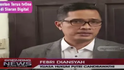2 Kecurigaan Febri Diansyah pada Bharada E yang Terekam CCTV Bawa Tas