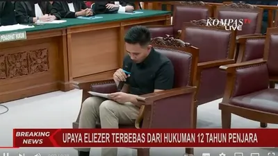 Hakim berjanji akan mempertimbangkan status justice collaborator Bharada E untuk putusan akhir nanti.