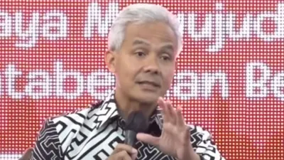 Ganjar Pranowo Kalahkan Puan Maharani untuk Berikan Efek Ekor Jas ke PDIP Jika Jadi Capres