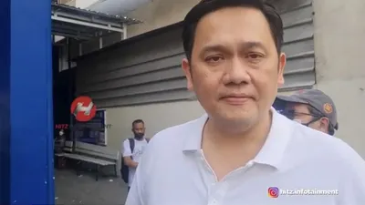 Bukan Nikita Mirzani, Farhat Abbas Resmi Layangkan Somasi kepada Bunda Corla, Kenapa? 