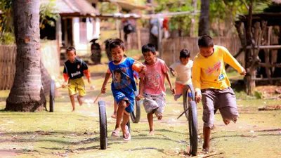 Berikut adalah 10 ide lomba seru yang dapat kamu adakan untuk meriahkan perayaan 17 Agustus 2023.  Sambut HUT RI yang ke-78.