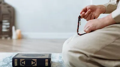 Ustaz Adi Hidayat Bongkar Keutamaan Puasa Rajab, Apa Saja?