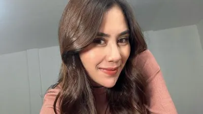 Setelah Lady Nayoan membongkar dugaan perselingkuhan Rendy Kjaernett dengan Syahnaz Sadiqah, netizen minta mereka diboikot dari TV.