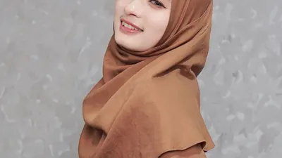 Inara Rusli 