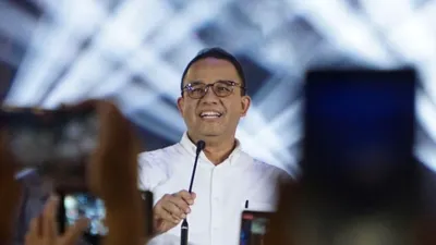 Anies Baswedan, mantan gubernur DKI Jakarta, mengungkapkan modal kepemimpinannya untuk mencalonkan diri sebagai calon presiden (capres) dalam video terbaru yang berjudul 'Modal Anies Nyapres'.