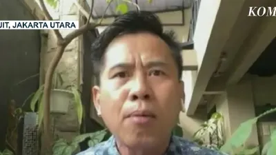 Mengenai demo yang dilakukan oleh pekerja ruko yang serobot bahu jalan, Ketua RT 011 Kelurahan Pluit yakni Riang Prasetyo beri penjelasan.