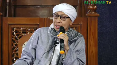 Pendakwah Buya Yahya mengatakan bahwa wanita hamil diperbolehkan untuk tidak menjalankan puasa Ramadan.