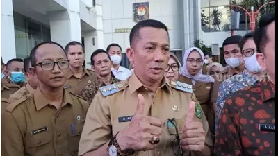 Bupati Meranti, Muhammad Adil