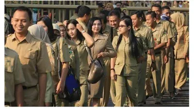 FULL Senyum! Tenaga Honorer Akan Jadi Prioritas Formasi CPNS dan PPPK 2023?