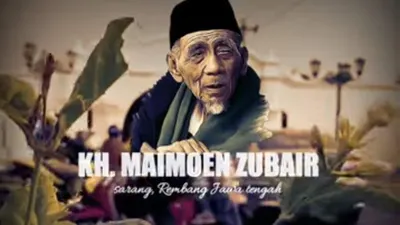 KH Maimun Zubair atau akrab disapa dengan Mbah Moen