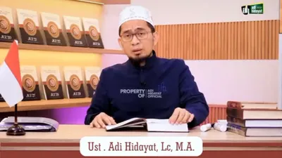 Kapan Berhenti Makan Sahur? Bukan Saat Imsak, Begini Penjelasan Ustaz Adi Hidayat