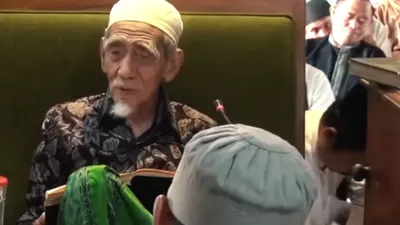 Mbah Moen 