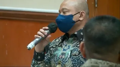 Teddy Minahasa di Persidangan