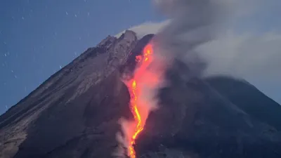 BPPTKG: Muncul Api Diam di Kubah Lava Gunung Merapi, Bahaya Kah?