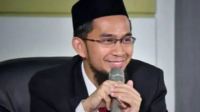 Ustaz Adi Hidayat 