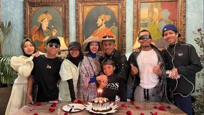 Potret keluarga Gen Halilintar.(Tangkap Layar Instagram @genhalilintar)