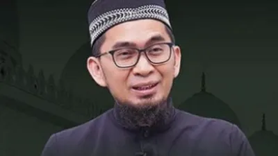Rajin Salat Tapi Rezeki Masih Seret dan Tidak Bahagia? Ustaz Adi Hidayat: Lakukan Hal Ini Agar Semua Lancar