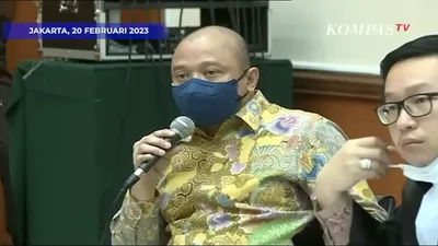 Teddy Minahasa dalam persidangan kasus Narkoba yang menyeretnya