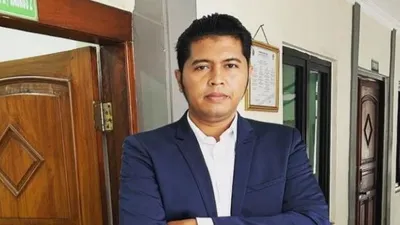 Martin Lukas Simanjuntak menanggai vonis hakim terhadap Ricky Rizal, salah satu ajudan Ferdy Sambo