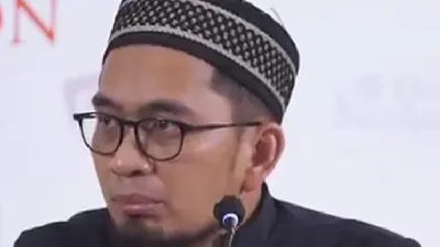 Ga Perlu Mahal, Ustaz Adi Hidayat Bocorkan Sedekah ke 4 Orang ini Dijamin Rezeki akan Melimpah!