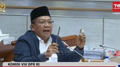  Benarkah Ada Korupsi Biaya Haji? Tak hanya Gelang, Komisi VIII DPR Preteli Anggaran BPKH Yang Tidak Rasional
