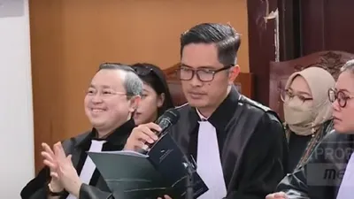 Penasehat hukum Ferdy Sambo yakni Arman Hanis membacakan duplik kliennya dan menyoroti ekspresi Jaksa Penuntut Umum (JPU).