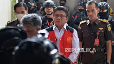 Terdakwa Ferdy Sambo tiba untuk menjalani sidang tuntutan di Pengadilan Negeri Jakarta Selatan, Selasa (17/1/2023).
