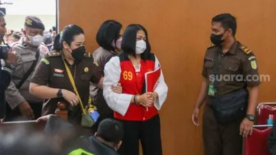 Merasa Geram, Warganet Tanggapi Tuntutan JPU Terhadap Putri Candrawathi: RIP Keadilan, Penjara Sampai Ajal!