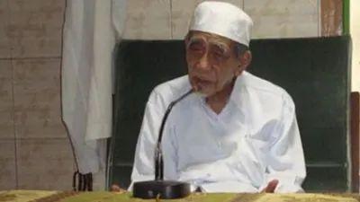 Rezeki Seret? Simak 3 Amalan Pelancar Rezeki dari Mbah Moen