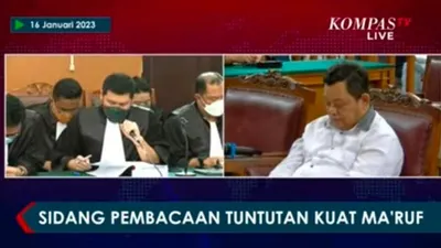 Kuat Maruf Tertunduk Lemas saat Hadapi Sidang Tuntutan di Pengadilan, Netizen Soroti Ekspresinya: Ngantuk Om