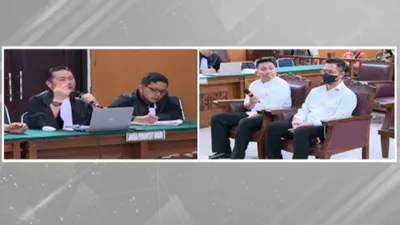 Terdakwa Obstruction of Justice, Chuck Putranto mengaku sempat membaca chat WA (WhatsApp) Putri Candrawathi dan Brigadir J.