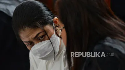 Terdakwa kasus dugaan pembunuhan berencana terhadap Brigadir Nofriansyah Yosua Hutabarat, Putri Candrawathi menjalani sidang lanjutan di Pengadilan Negeri Jakarta Selatan, Selasa (6/12/2022).