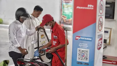 Ilustrasi, pemerintah secara resmi menurunkan harga Bahan Bakar Minyak (BBM) non subsidi pada 4 Januari 2023.