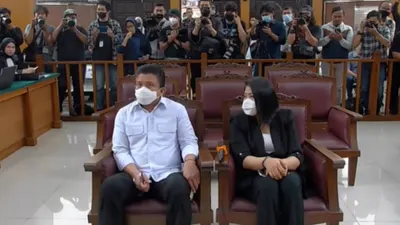 Anak Bungsu Ferdy Sambo dan Putri Candrawathi Diadopsi Keluarga Brigadir J? Faktanya...